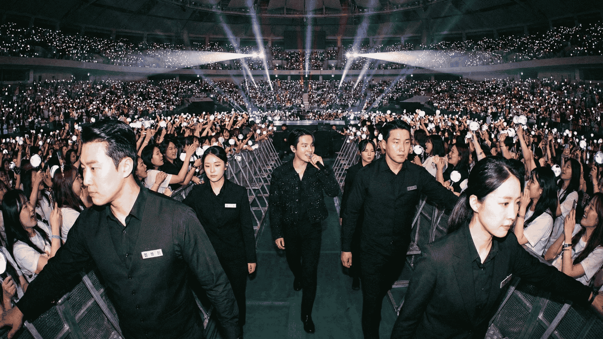 콘서트보안 콘서트경호 콘서트경호업체 콘서트보안업체 연예인경호 경호원 경호회사